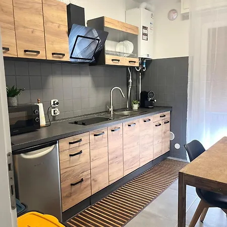 Via Roma Apartment *